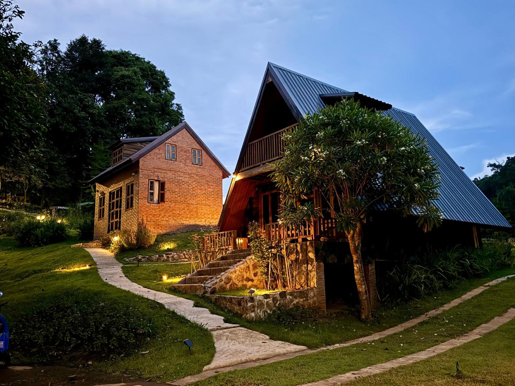 Hotel Ban Kaew Mo Ra Glamping & Restaurant Pang Mapha Exterior foto
